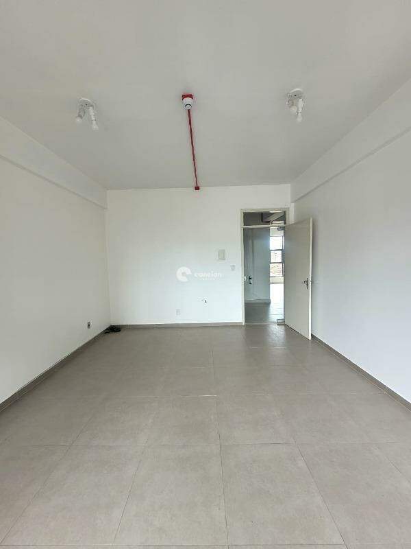 Sala Comercial para aluguel no Centro: 