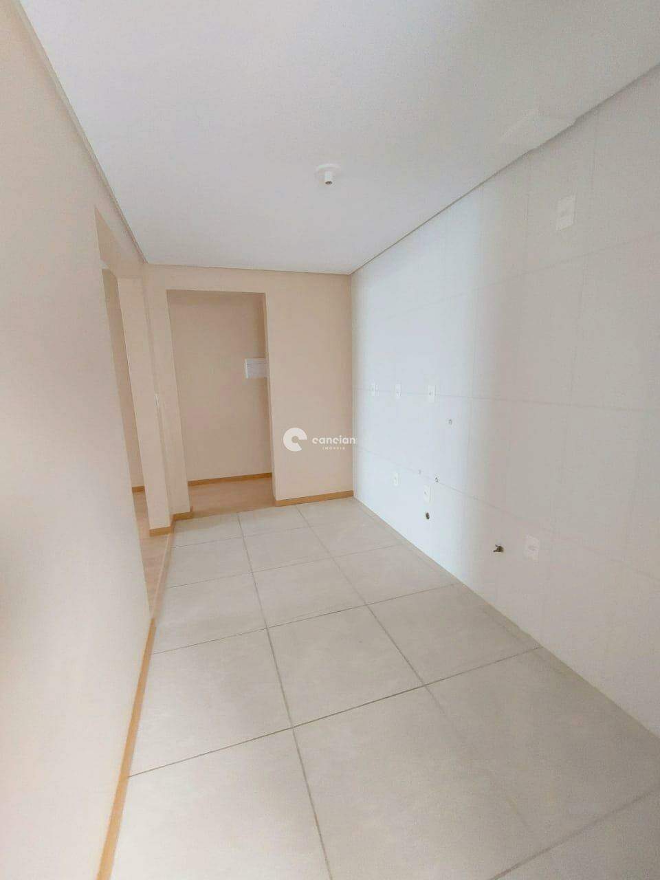 Apartamento para aluguel no Camobi: 