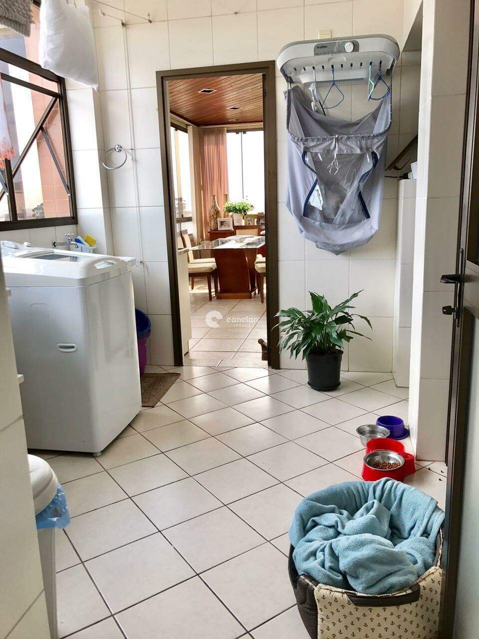 Apartamento para aluguel no Centro: 