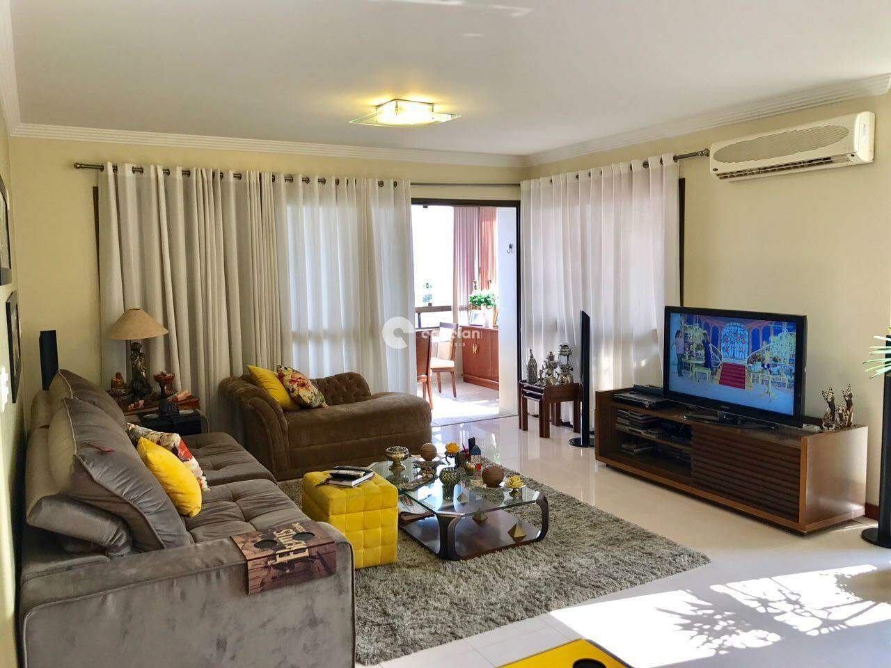 Apartamento para aluguel no Centro: 