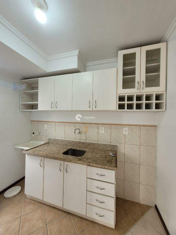 Apartamento para aluguel no Centro: 