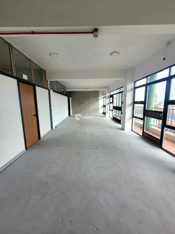 Sala Comercial para aluguel no Centro: 