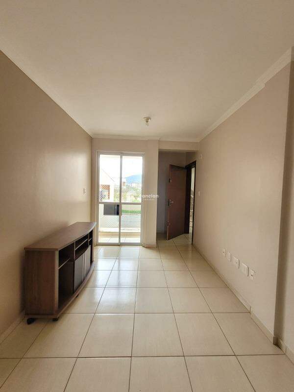 Apartamento para aluguel no Camobi: 