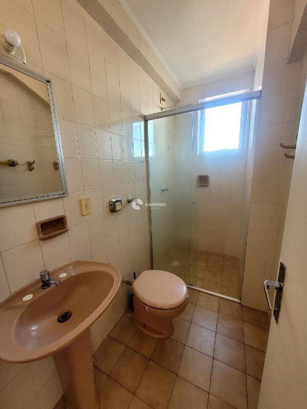 Apartamento para aluguel no Centro: 
