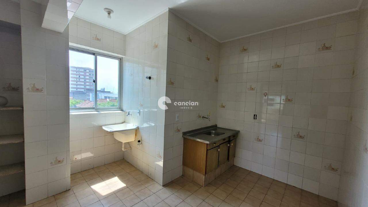 Apartamento para aluguel no Centro: 