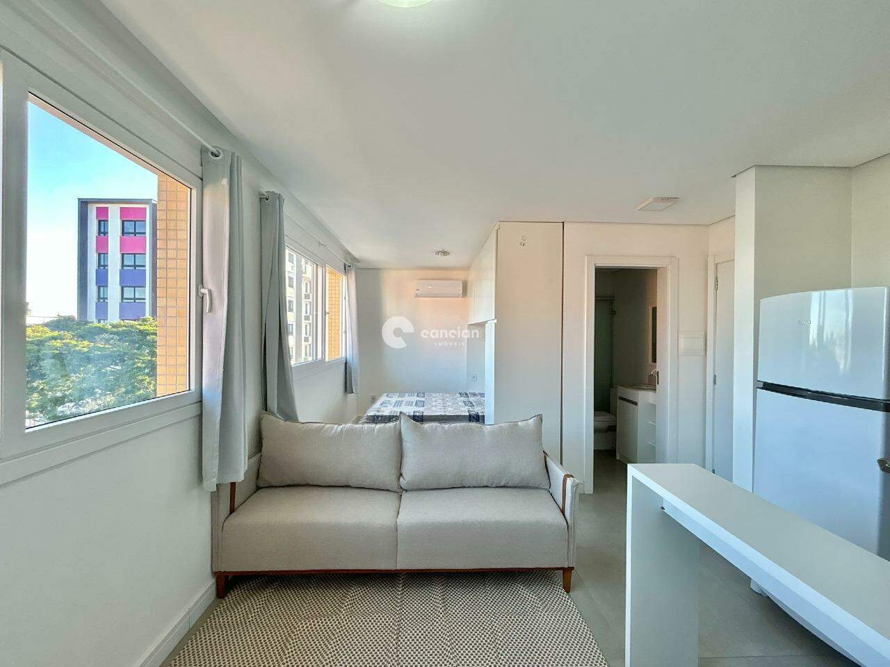 Kitnet para aluguel no Camobi: 