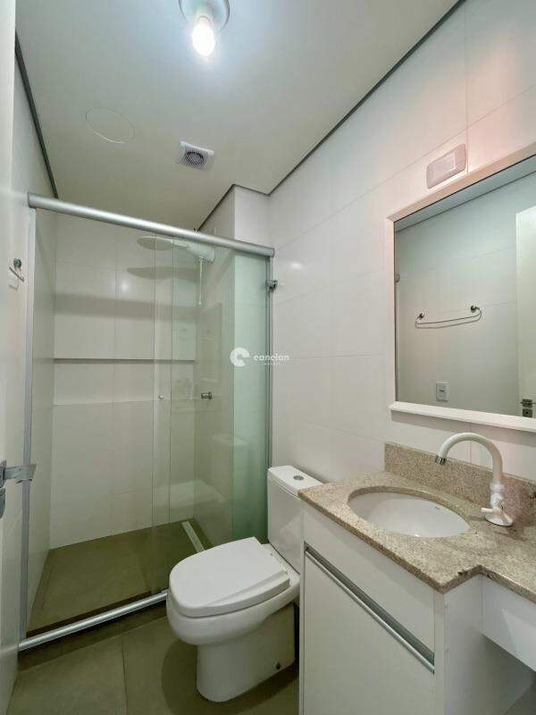 Kitnet para aluguel no Camobi: 