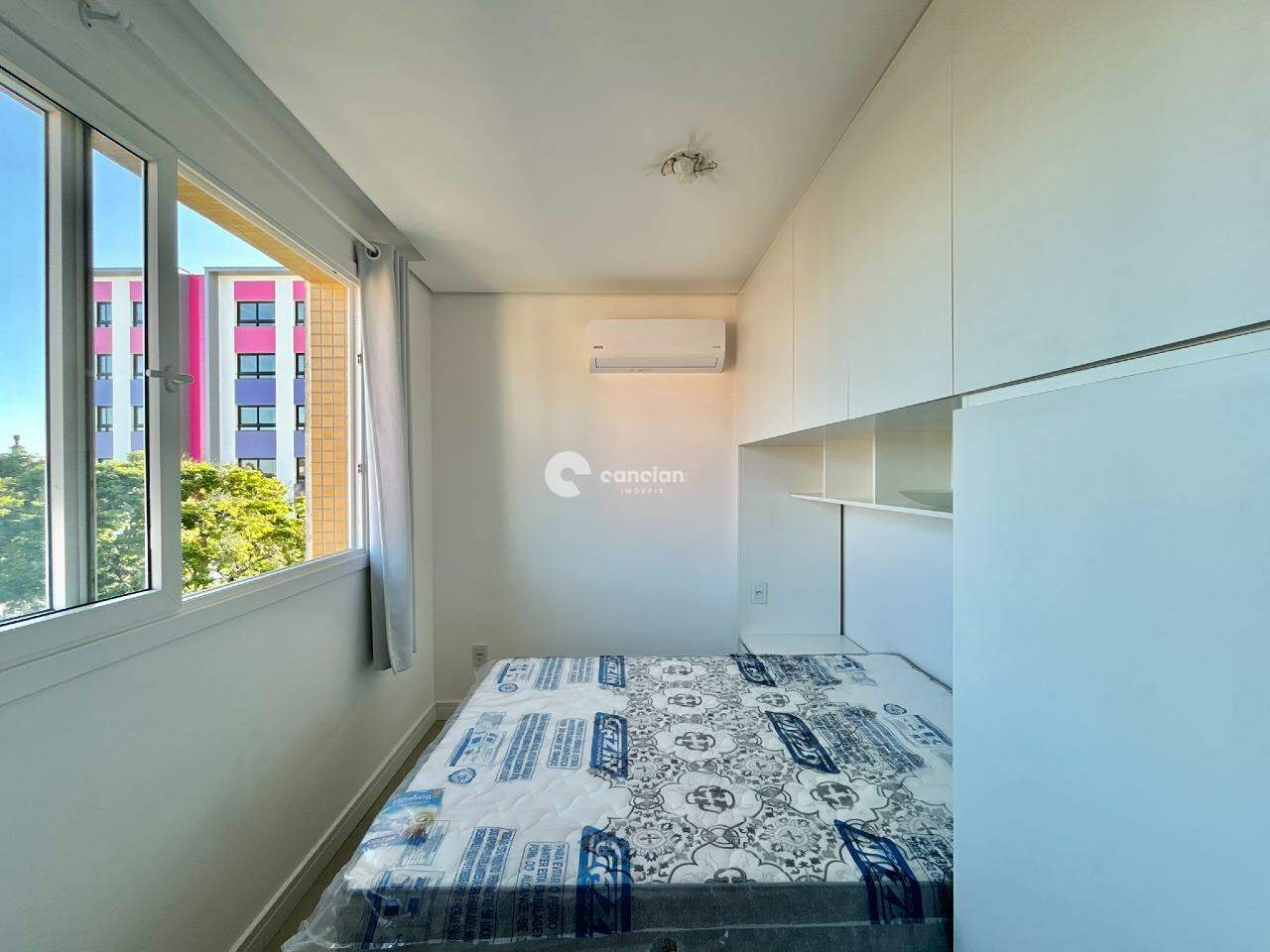 Kitnet para aluguel no Camobi: 