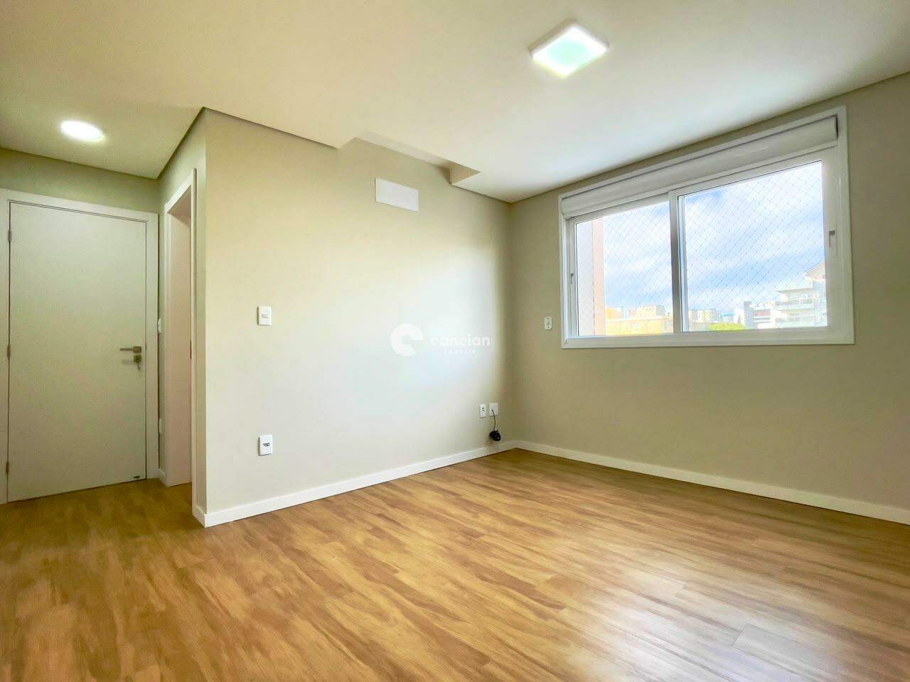 Apartamento para aluguel no Centro: 
