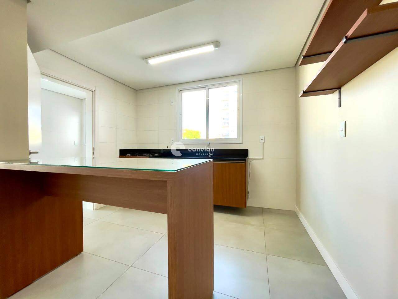 Apartamento para aluguel no Centro: 
