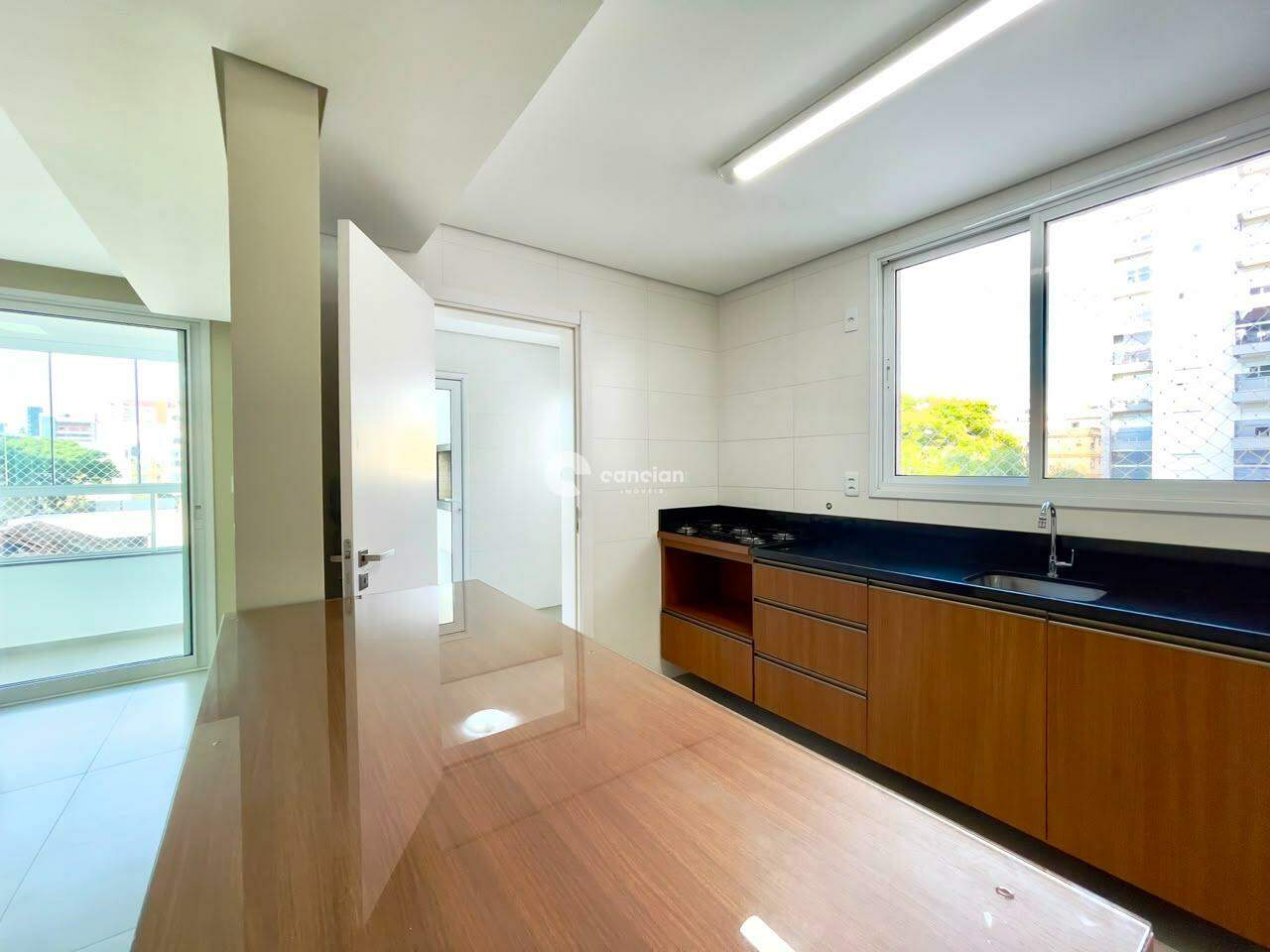 Apartamento para aluguel no Centro: 