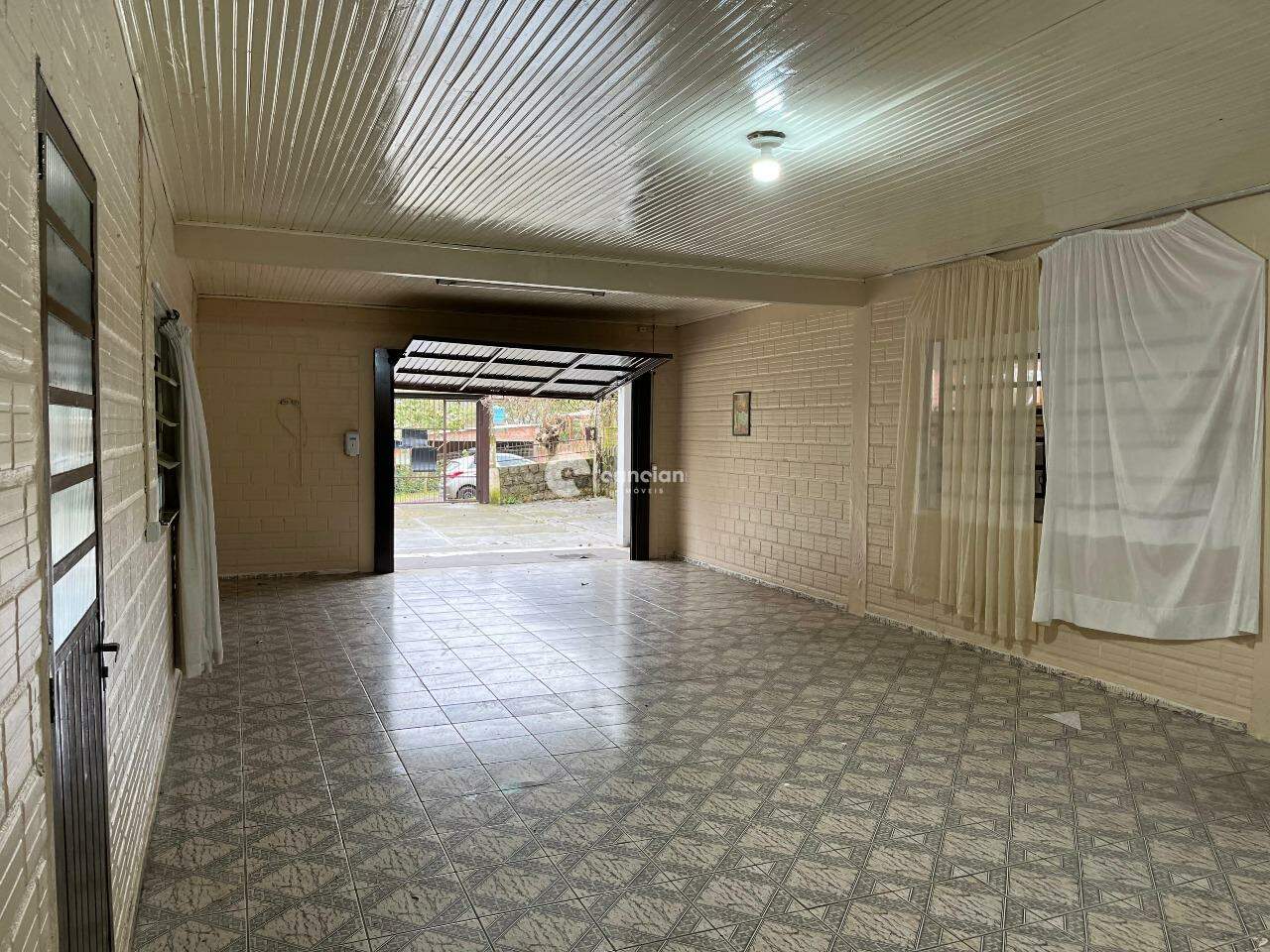 Casa para aluguel no Parque Serrano I: 