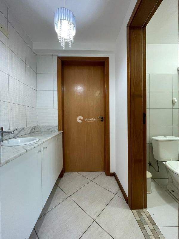 Apartamento para aluguel no Centro: 