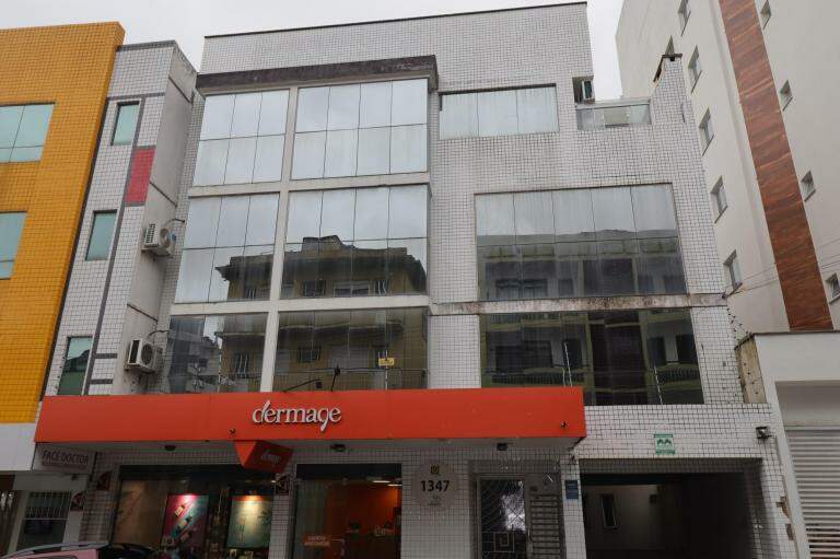 Apartamento para aluguel no Centro: 