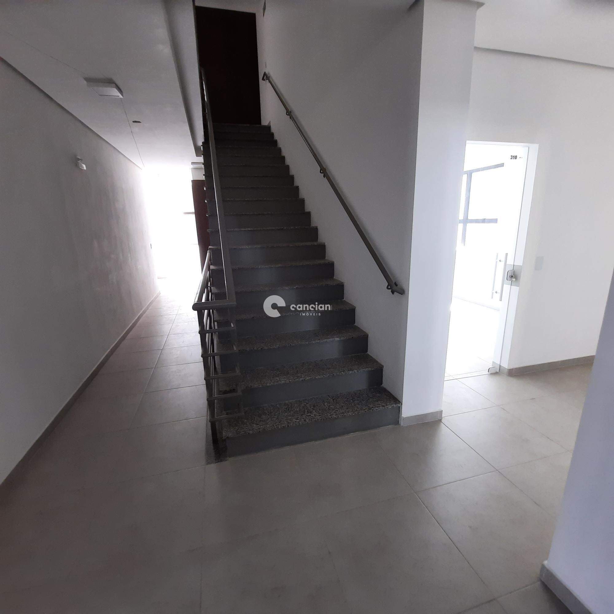 Prédio Comercial para aluguel no Centro: 
