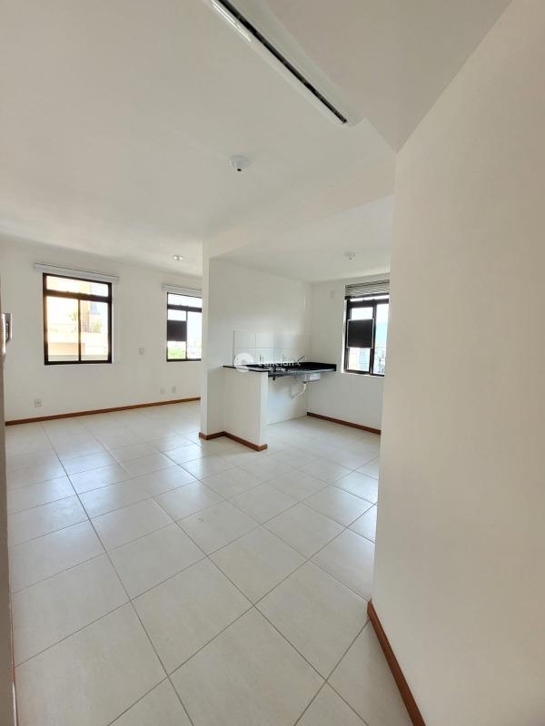 Kitnet para aluguel no Centro: 