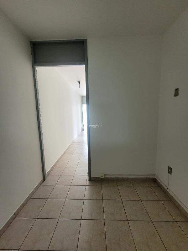 Sala Comercial para aluguel no Centro: 