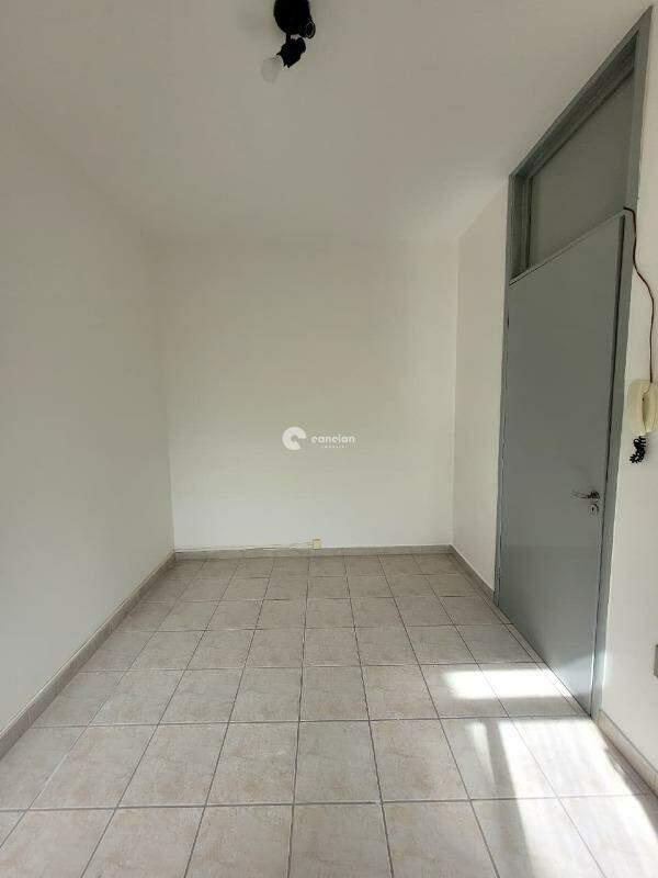 Sala Comercial para aluguel no Centro: 