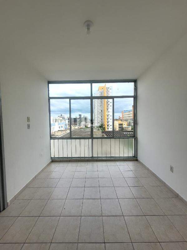 Sala Comercial para aluguel no Centro: 