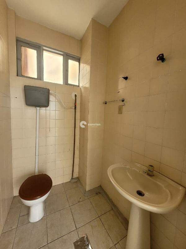 Sala Comercial para aluguel no Centro: 