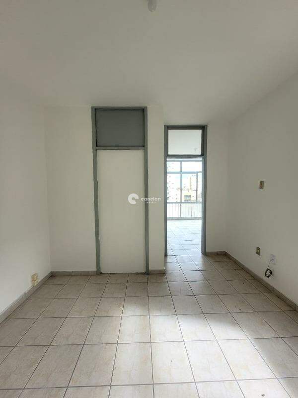 Sala Comercial para aluguel no Centro: 