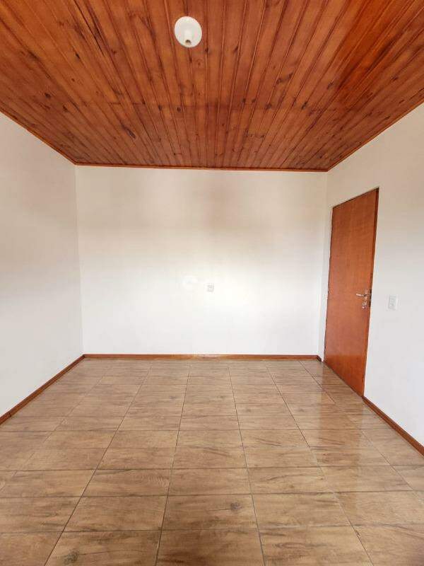 Casa para aluguel no Pinheiro Machado: 