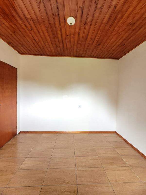 Casa para aluguel no Pinheiro Machado: 