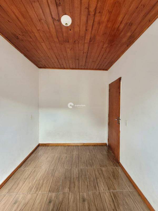 Casa para aluguel no Pinheiro Machado: 
