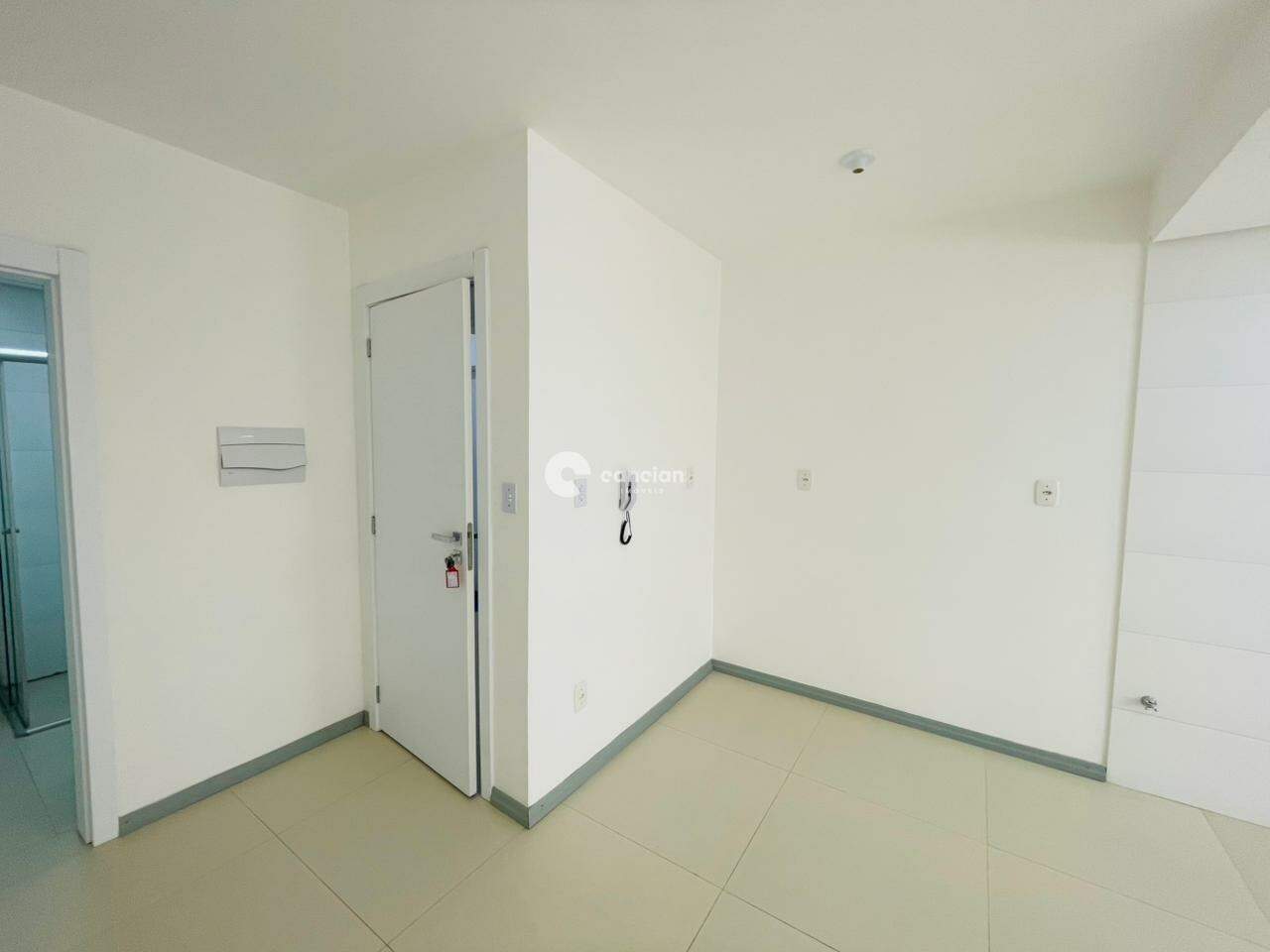 Kitnet para aluguel no Camobi: