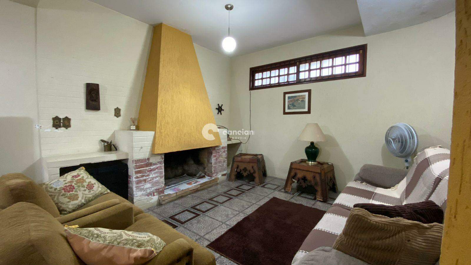 Casa para aluguel no Centro: