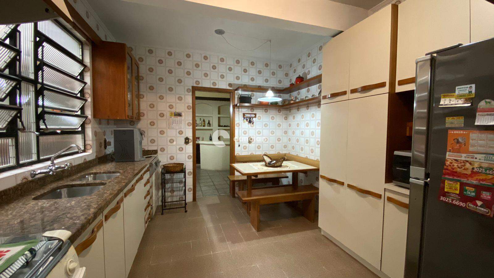 Casa para aluguel no Centro: