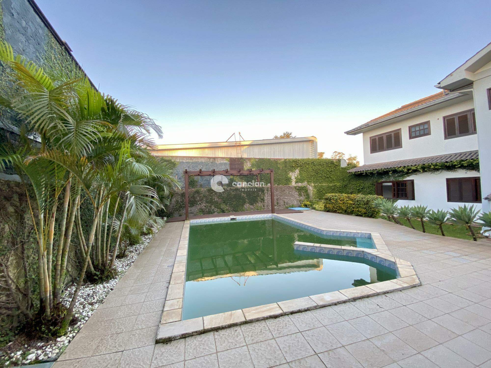 Casa à venda no Camobi: 