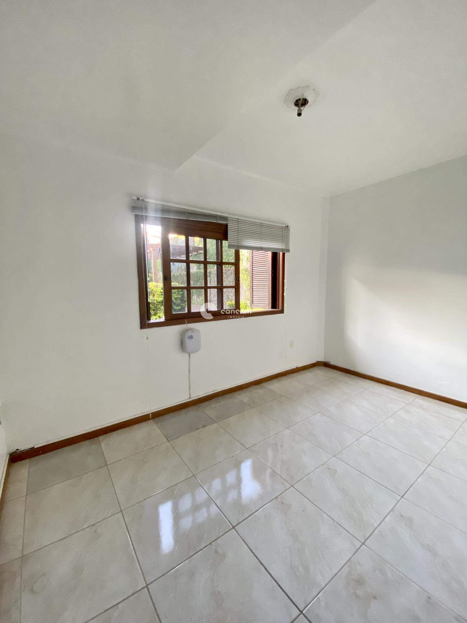 Casa à venda no Camobi: 