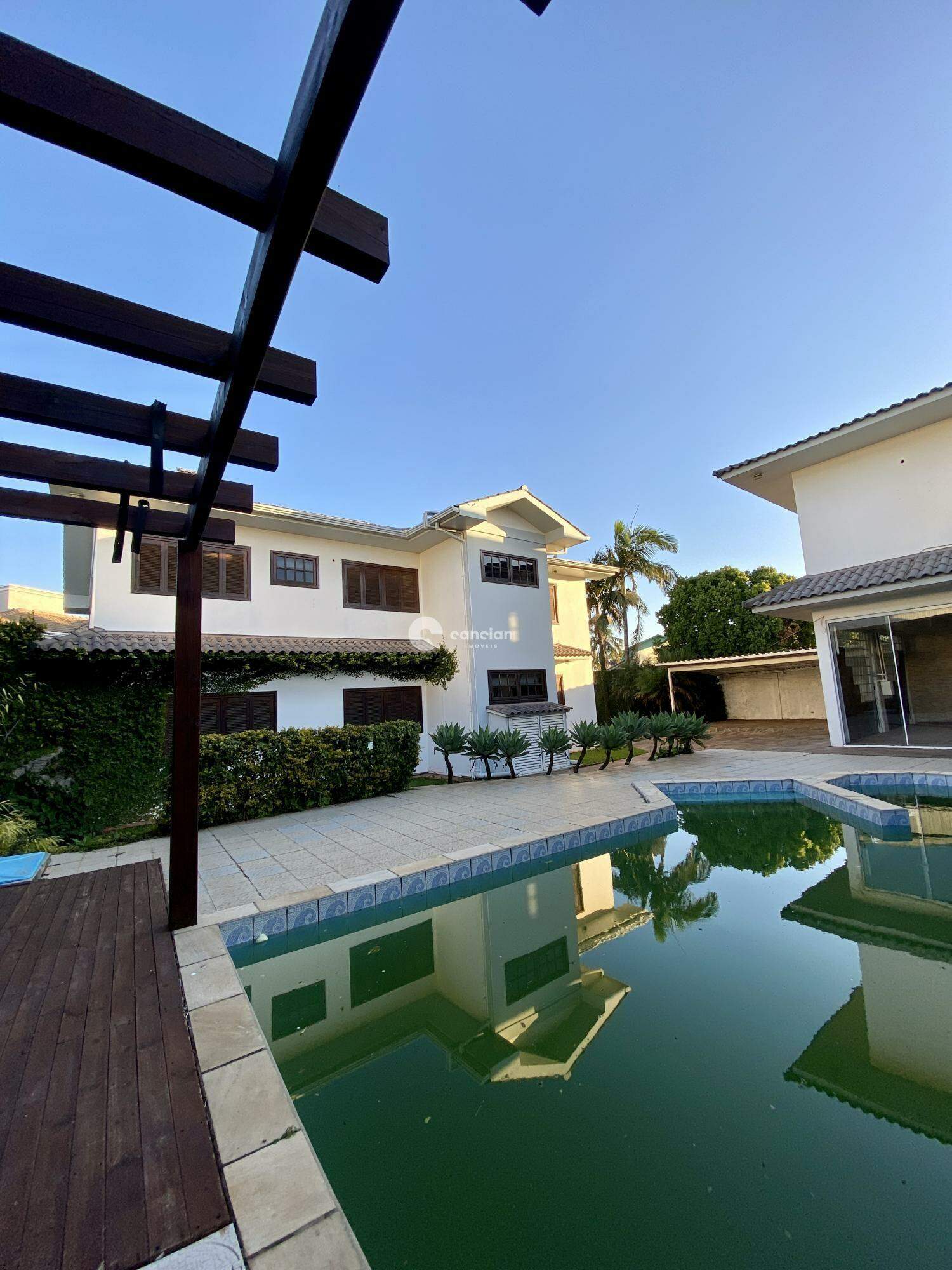 Casa à venda no Camobi: 