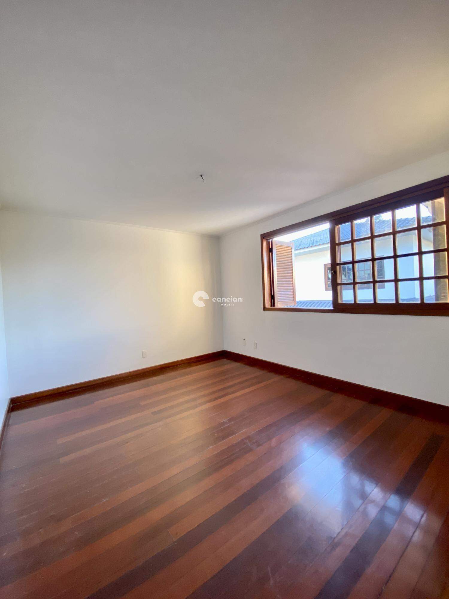 Casa à venda no Camobi: 