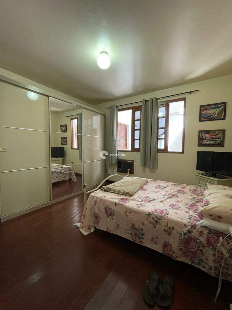 Casa à venda no Centro: