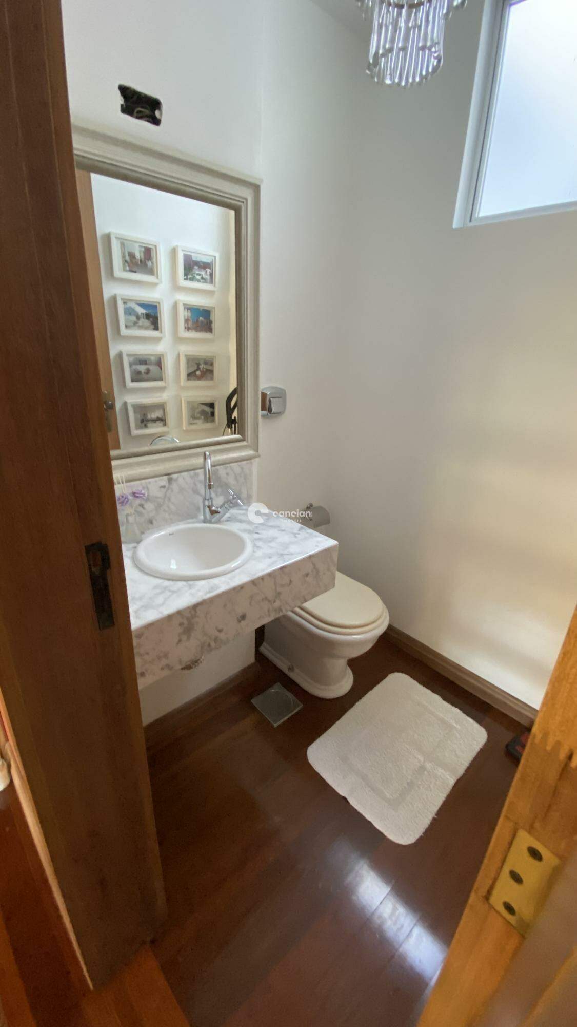 Duplex à venda no Centro: 