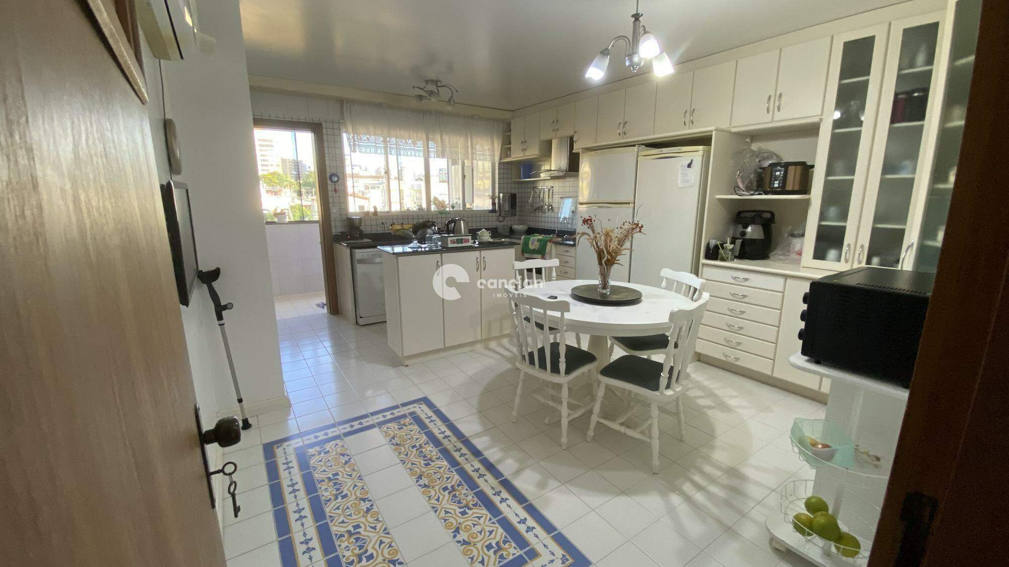 Duplex à venda no Centro: 