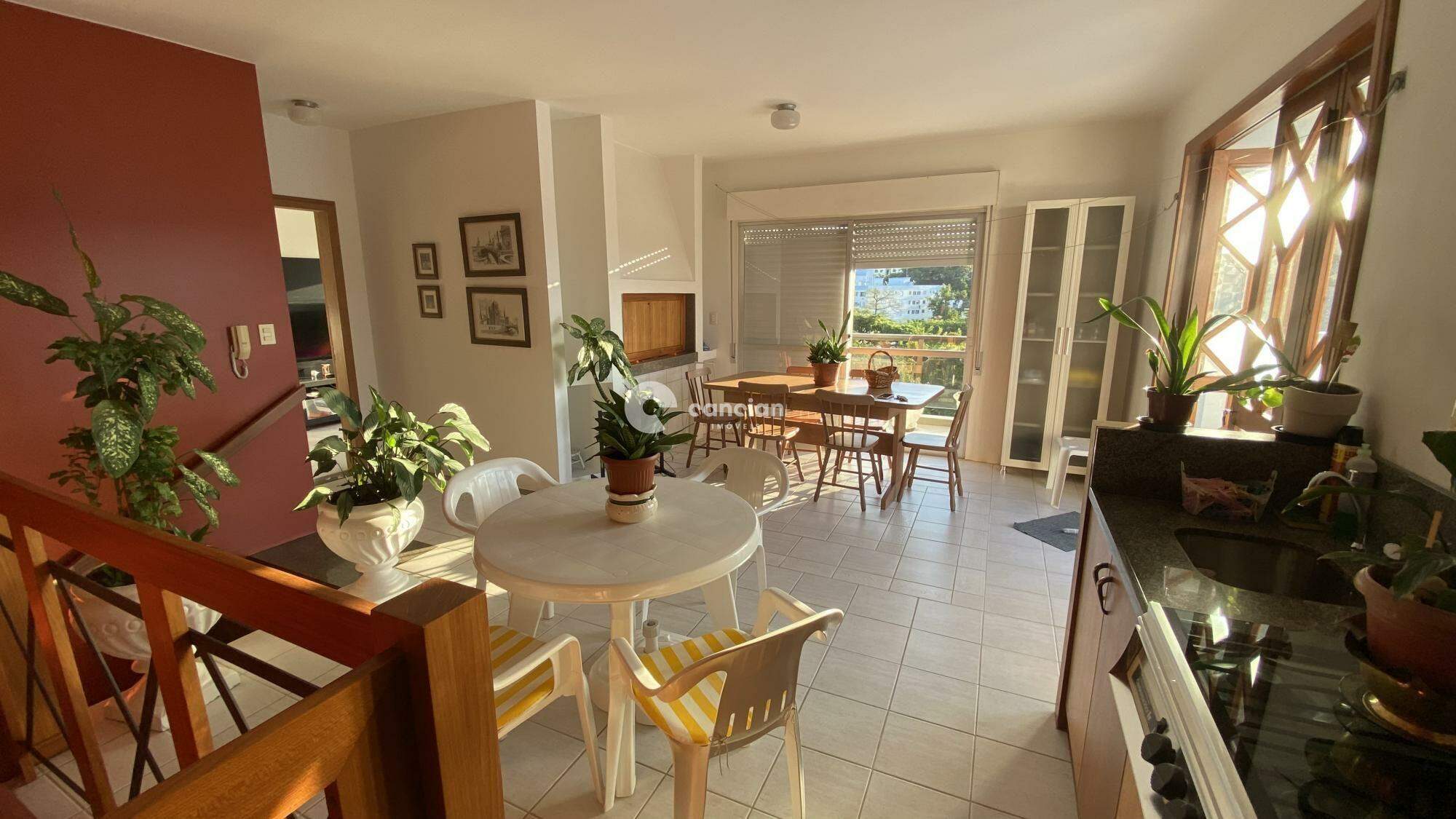 Duplex à venda no Centro: 