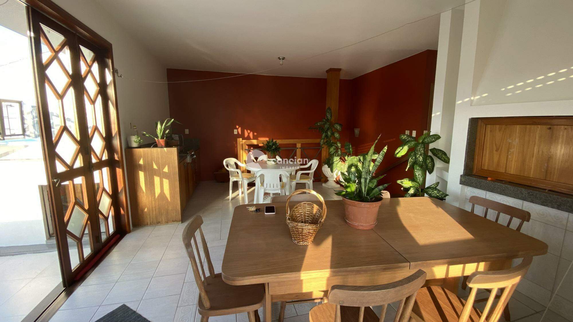 Duplex à venda no Centro: 