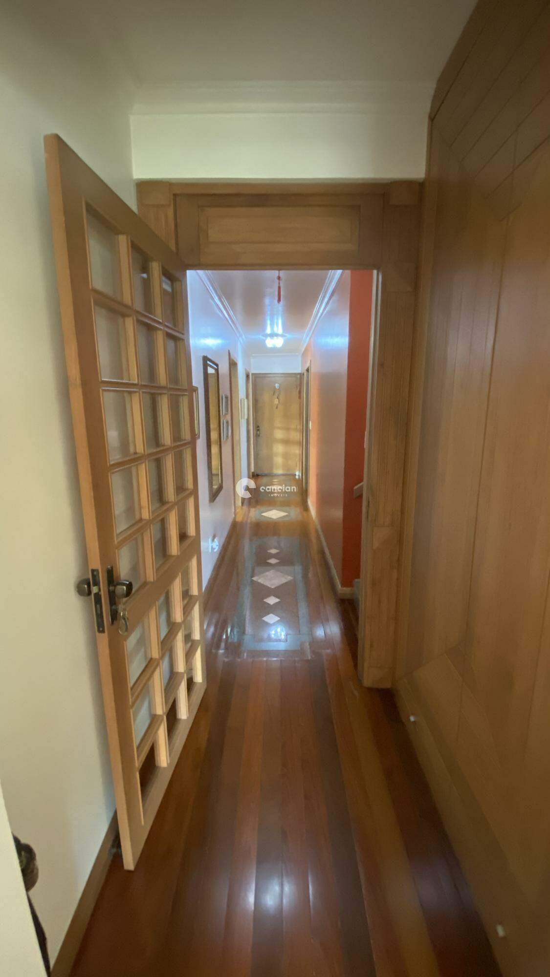 Duplex à venda no Centro: 