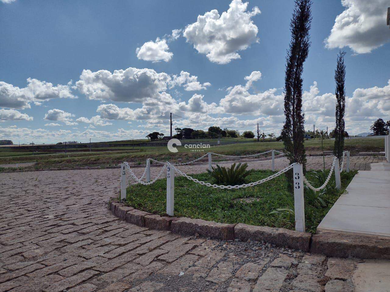 Terreno à venda no Camobi: 