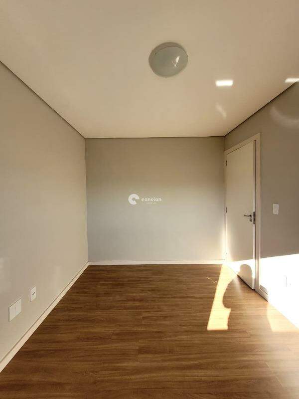 Apartamento para aluguel no Menino Jesus: 