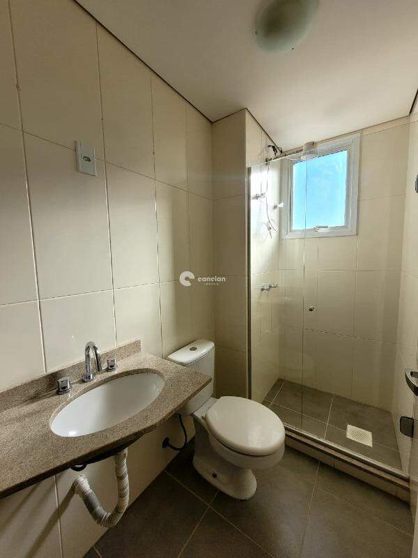 Apartamento para aluguel no Menino Jesus: 