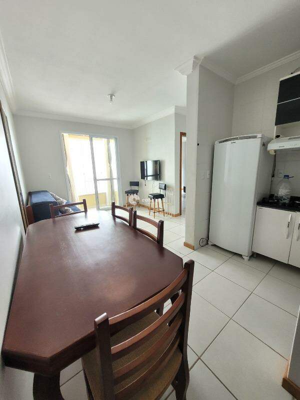 Apartamento para aluguel no Camobi: 