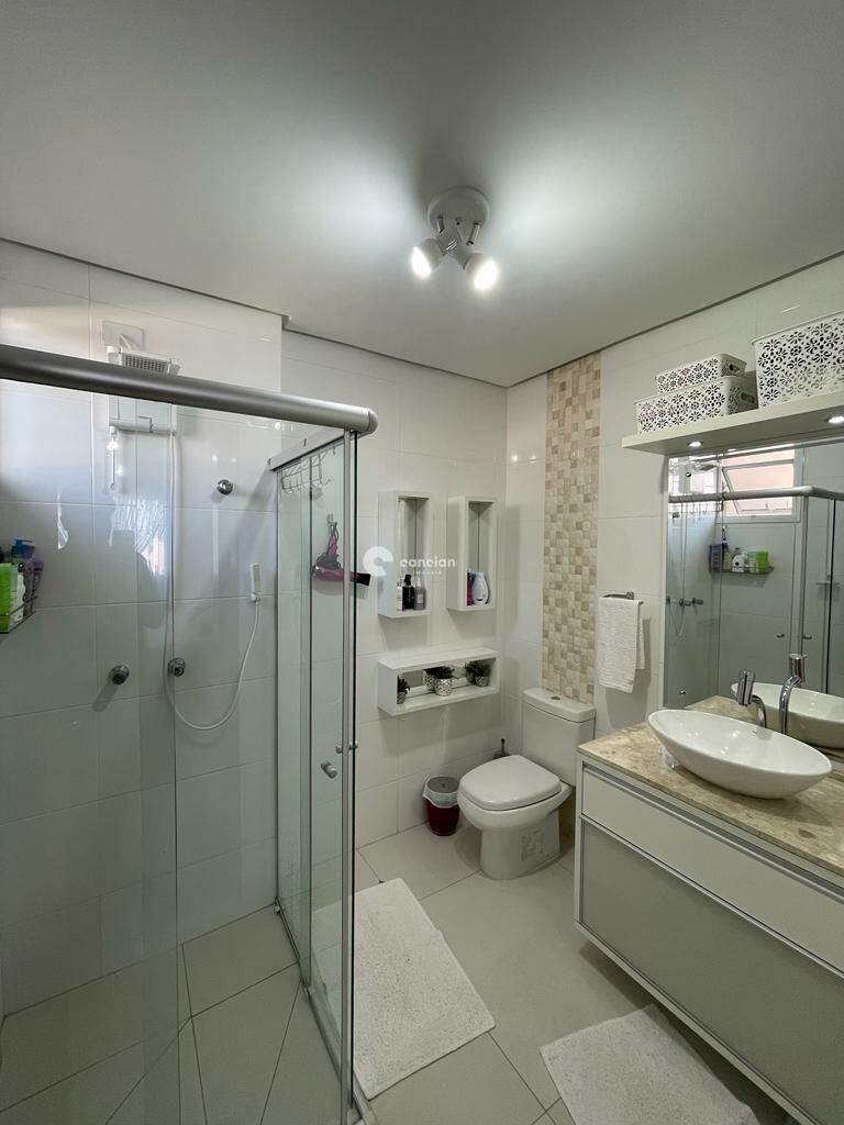 Cobertura à venda no Camobi: 