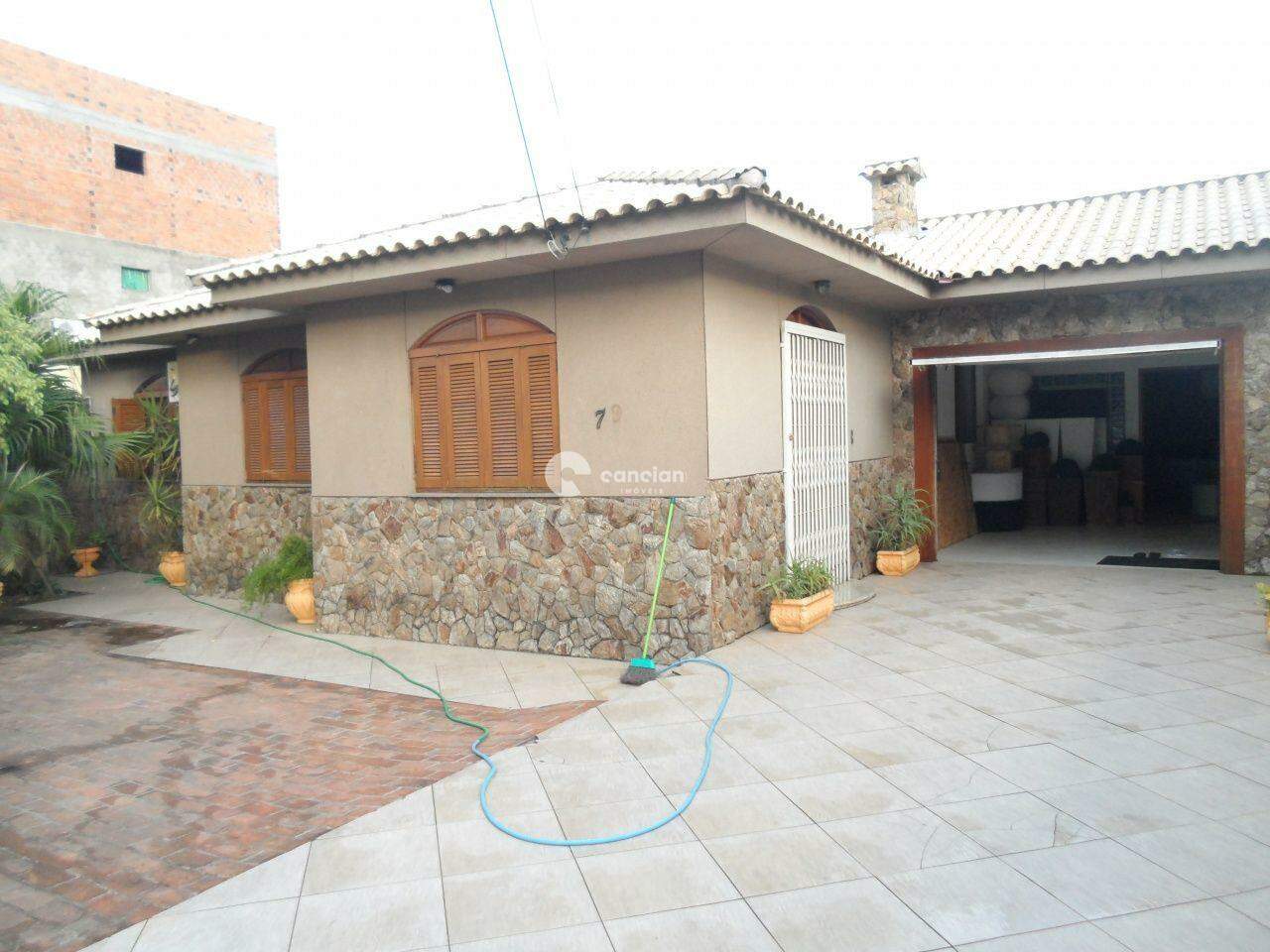 Casa à venda no Dom Antônio Reis: 