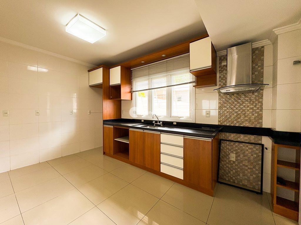 Casa de Condomínio à venda no Camobi: 