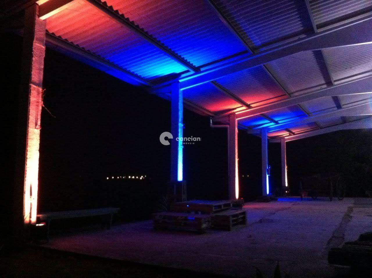 Sítio à venda no Zona rural: 