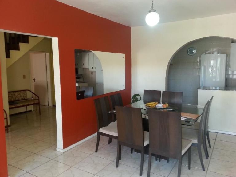 Sobrado à venda no Dom Antônio Reis: 